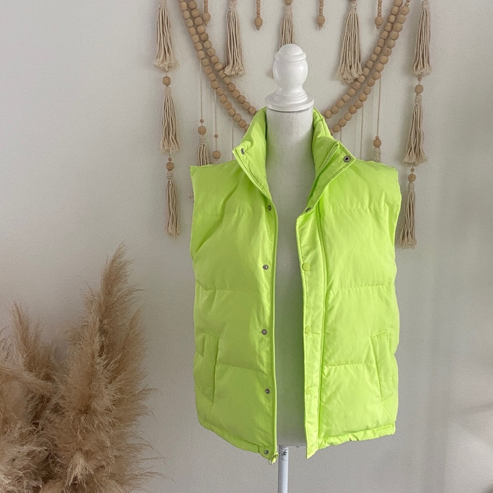 a new day neon green quilted puffer vest athleisure free people movement vibes S
